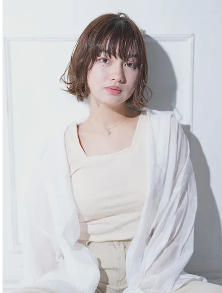 アッシュベージュボブ